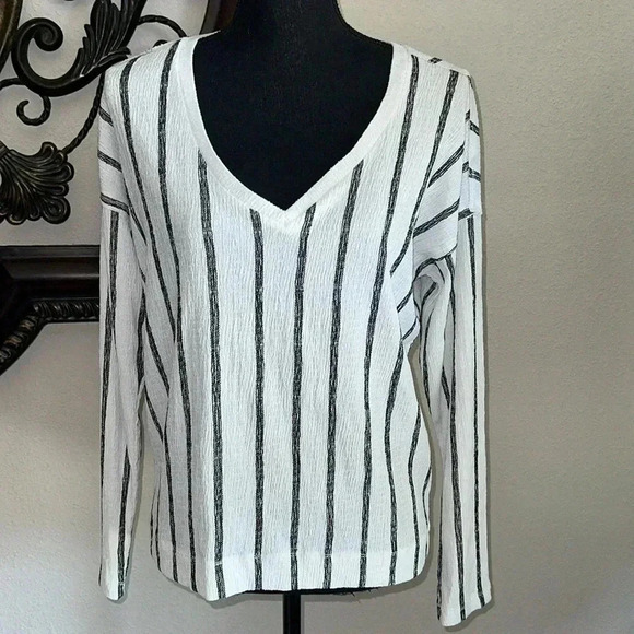 Anthropologie Women’s Willa Textured Gauze Striped Long Sleeve Top Size Small - Picture 2 of 14